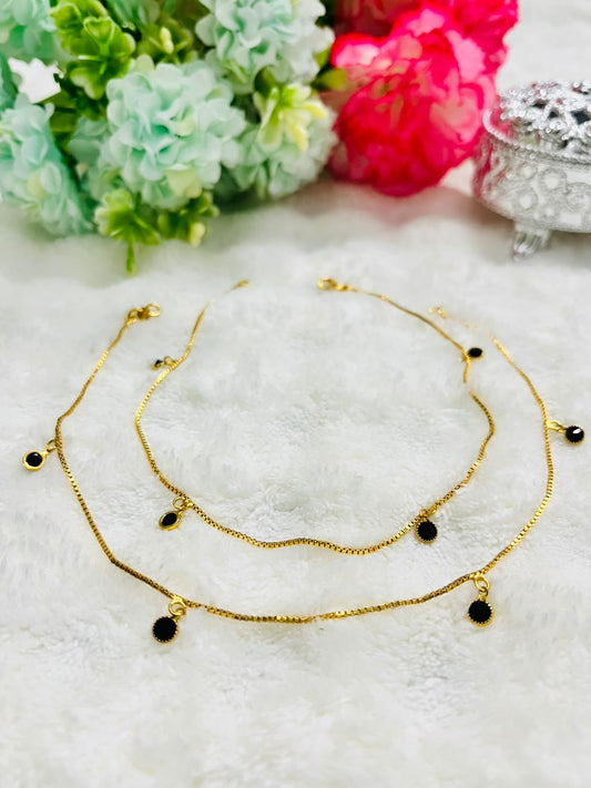 Anklets with hanging black stone | Gold plated