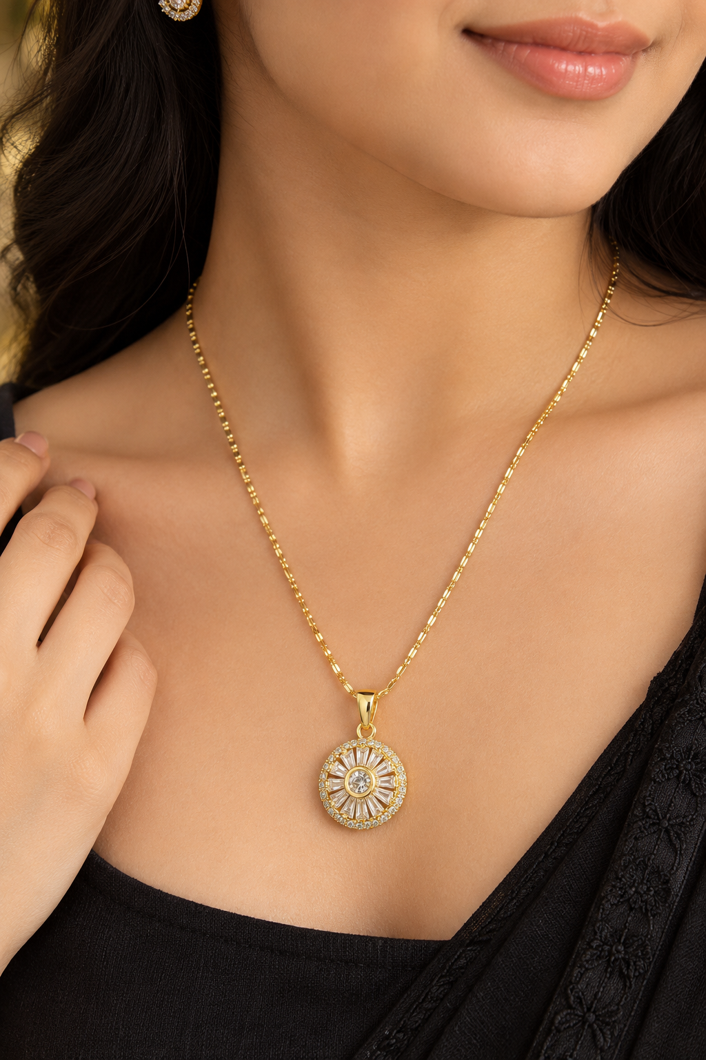 Rotating locket and chain